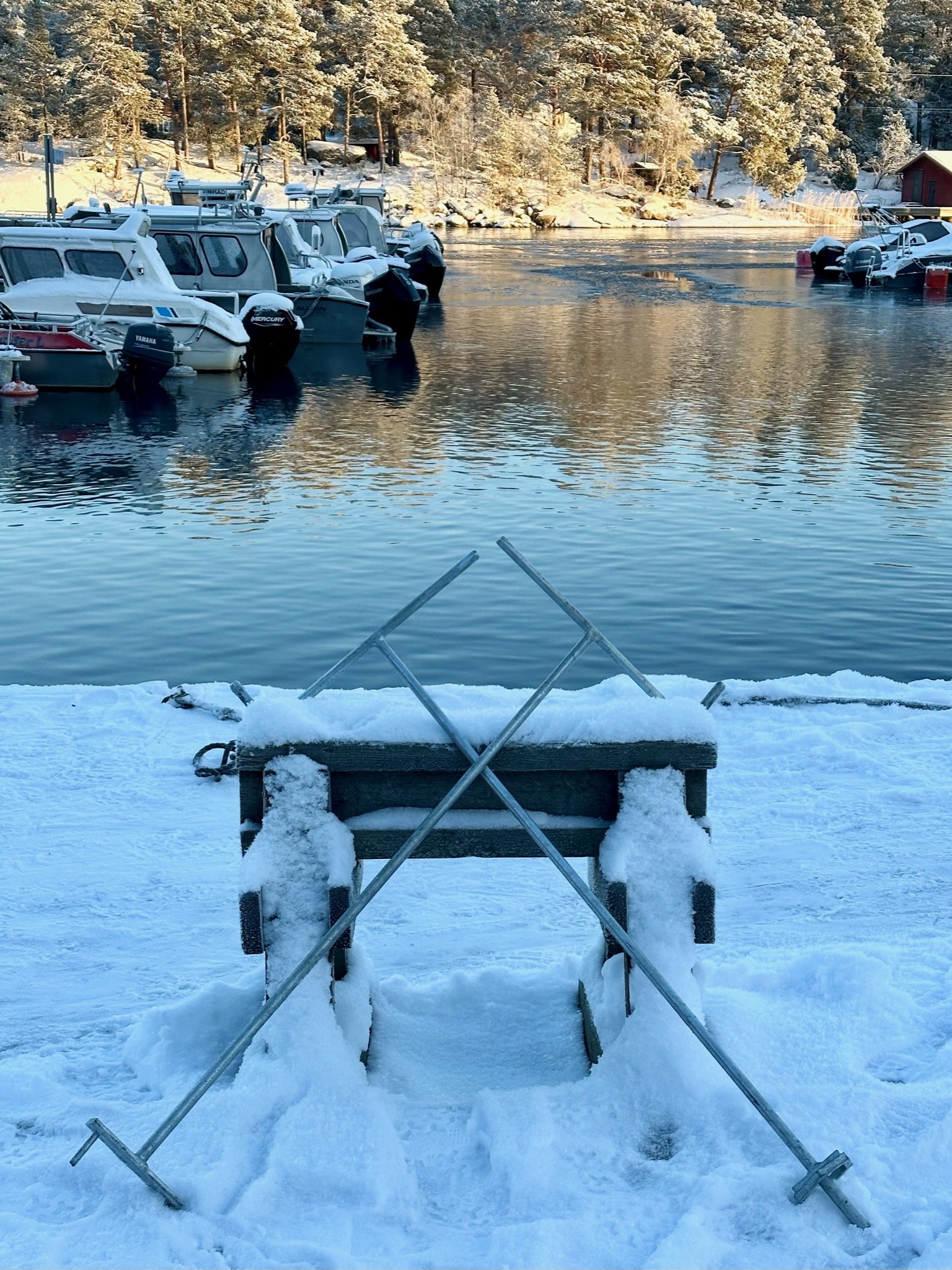 pontoner som klarar is